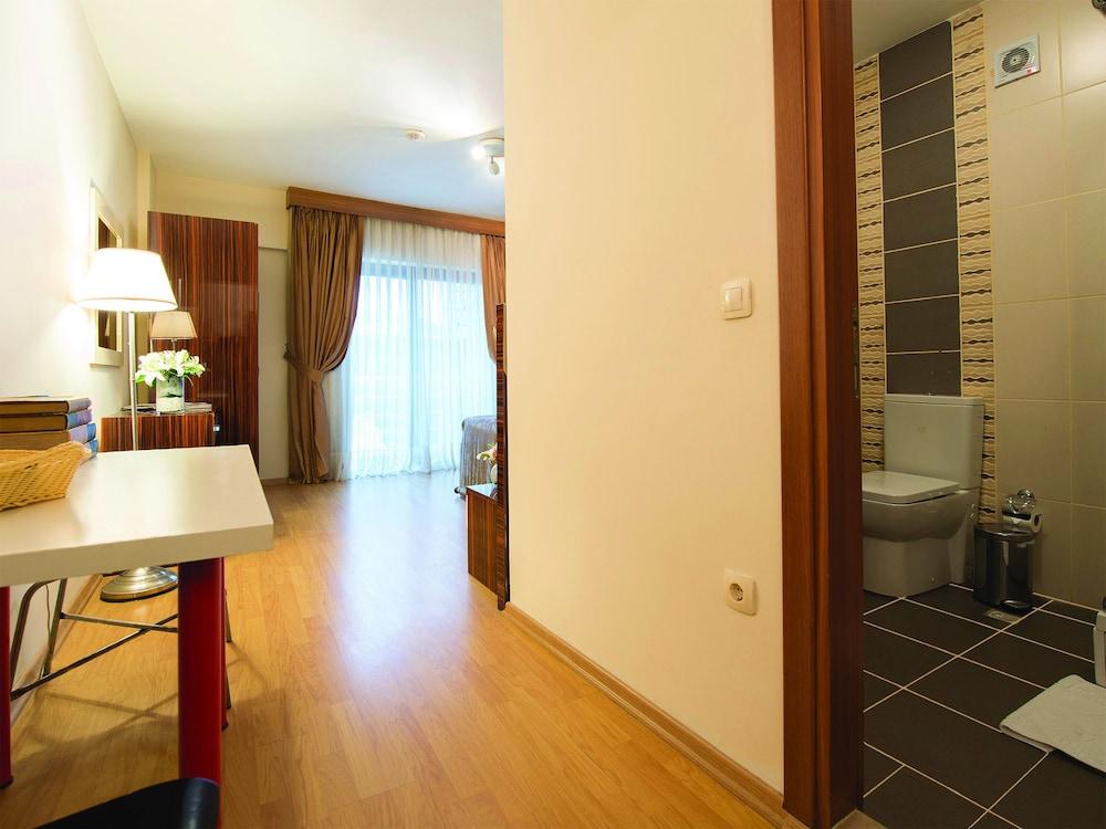 Blueway Hotel Residence Истанбул Екстериор снимка